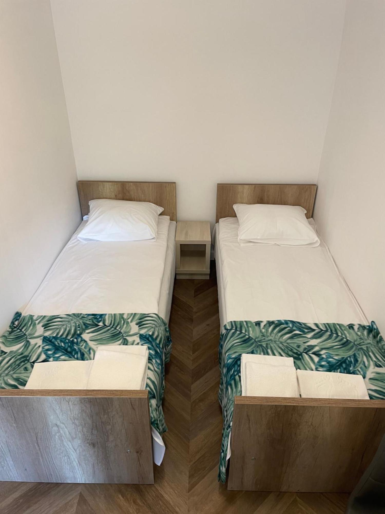 Domki Osrodek Wypoczynkowy Neptun Hotel Ujście-Darłowskie Buitenkant foto