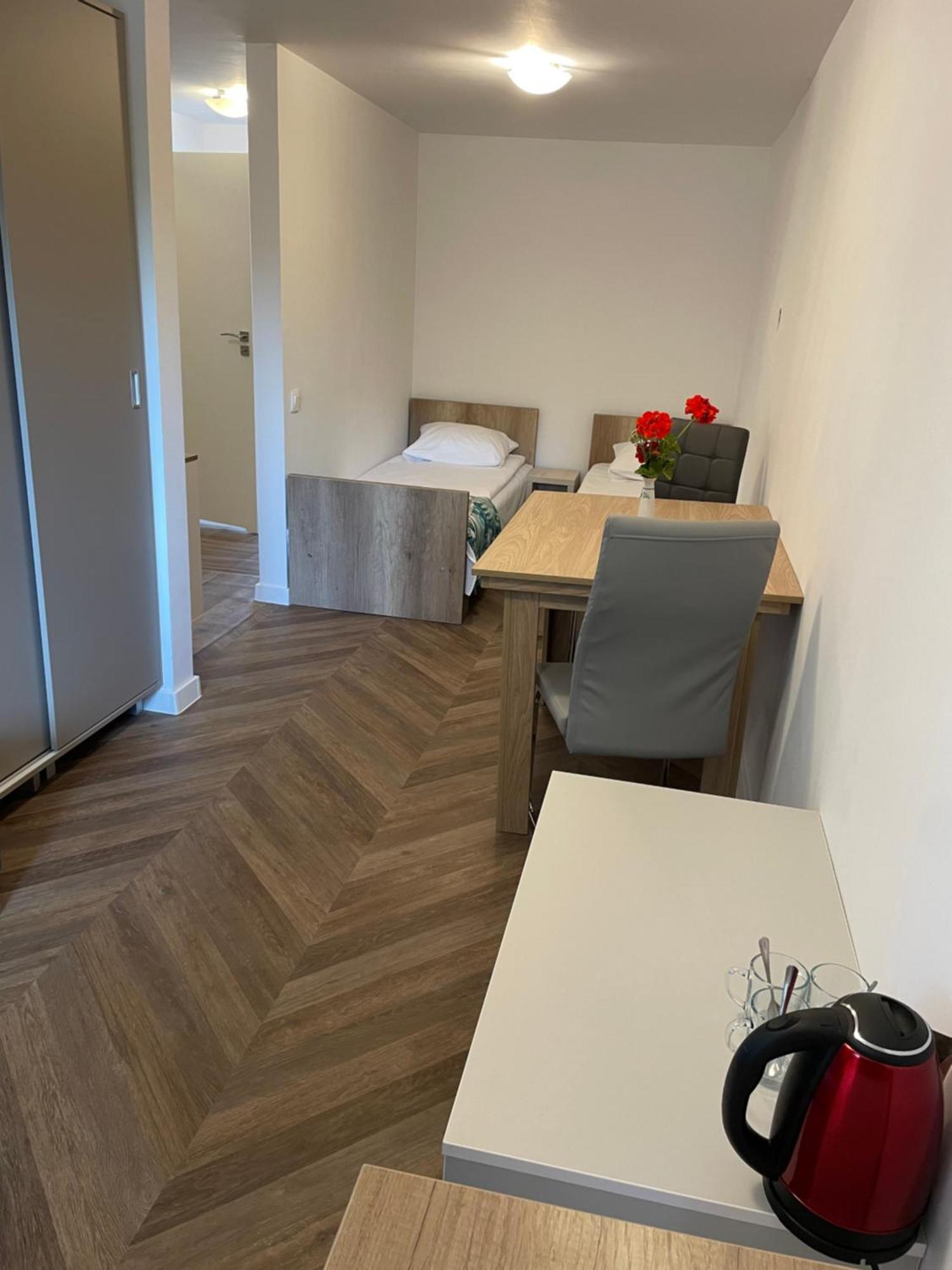 Domki Osrodek Wypoczynkowy Neptun Hotel Ujście-Darłowskie Buitenkant foto